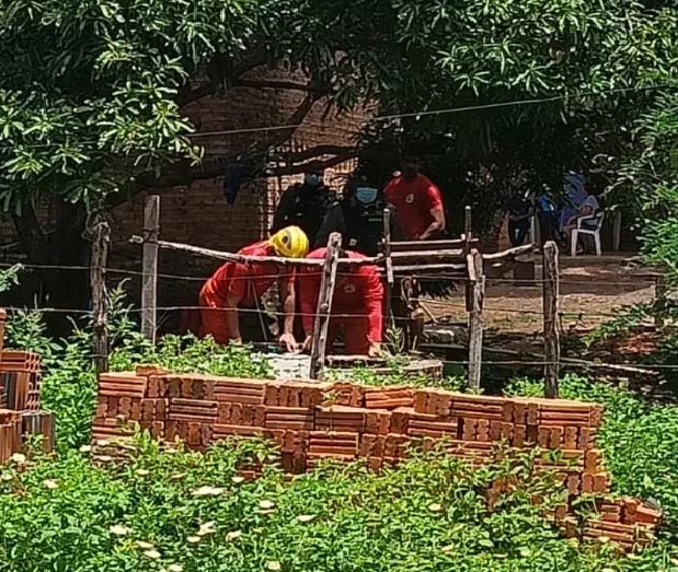 Corpo é encontrado dentro de poço em residência no bairro São Cristóvão, em Barras